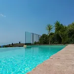 Tuscan With Sea View And Jacuzzi