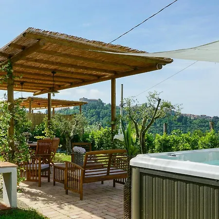 Tuscan With Sea View And Jacuzzi